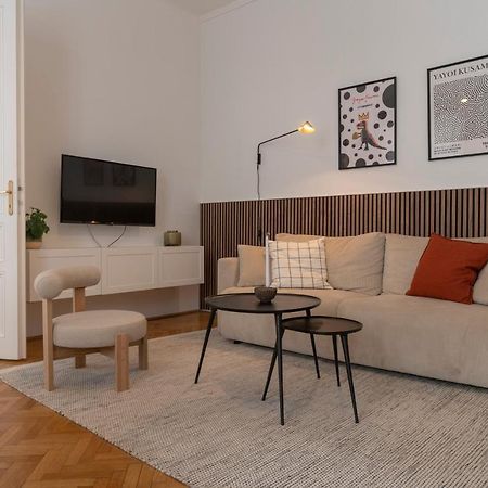 Josef'S Home I Premium Apartment In Ideal Location Wenen Buitenkant foto