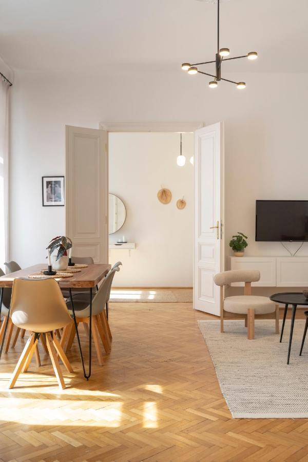 Josef'S Home I Premium Apartment In Ideal Location Wenen Buitenkant foto