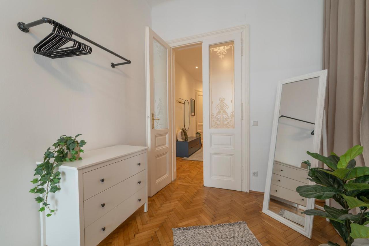 Josef'S Home I Premium Apartment In Ideal Location Wenen Buitenkant foto